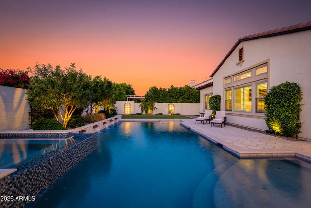 2766 E BONANZA Court, Gilbert, AZ 85297