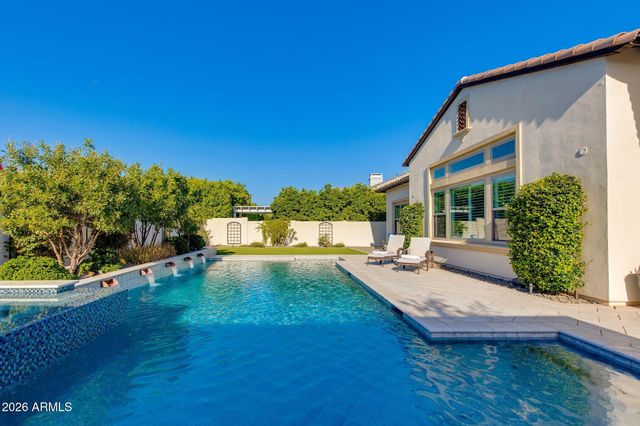2766 E BONANZA Court, Gilbert, AZ 85297