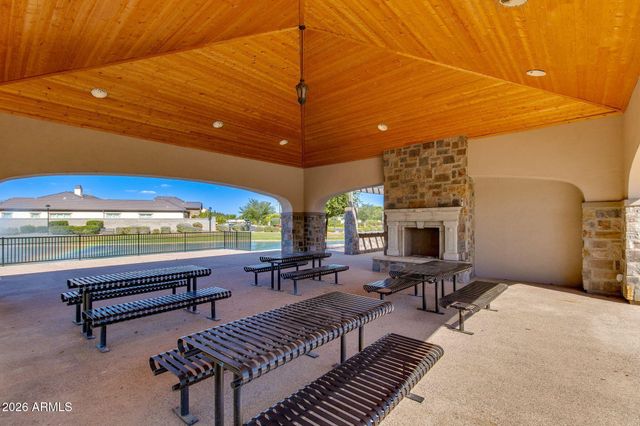 2766 E BONANZA Court, Gilbert, AZ 85297