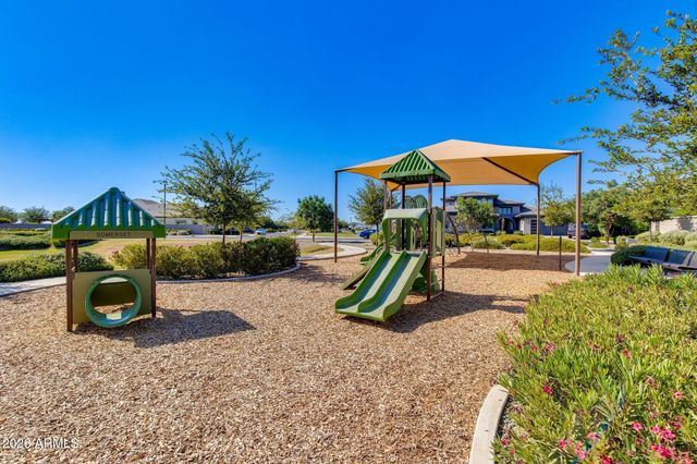 2766 E BONANZA Court, Gilbert, AZ 85297