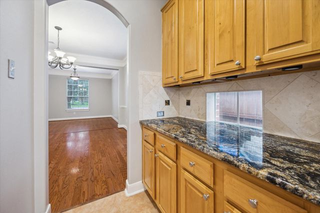1766 Lakeside Enclave Drive, Houston, TX 77077