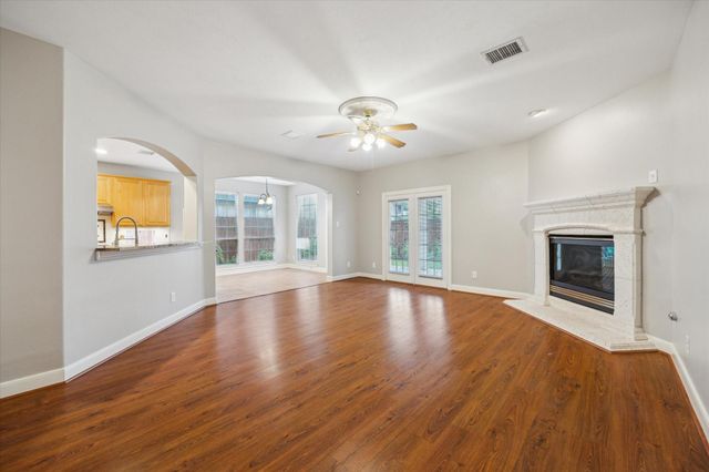 1766 Lakeside Enclave Drive, Houston, TX 77077