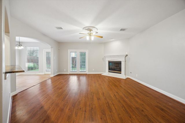 1766 Lakeside Enclave Drive, Houston, TX 77077