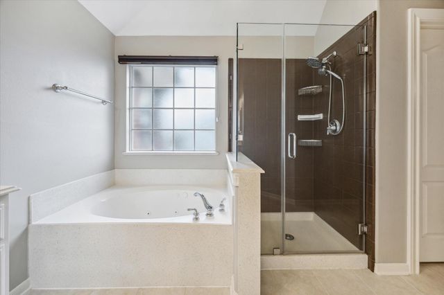 1766 Lakeside Enclave Drive, Houston, TX 77077
