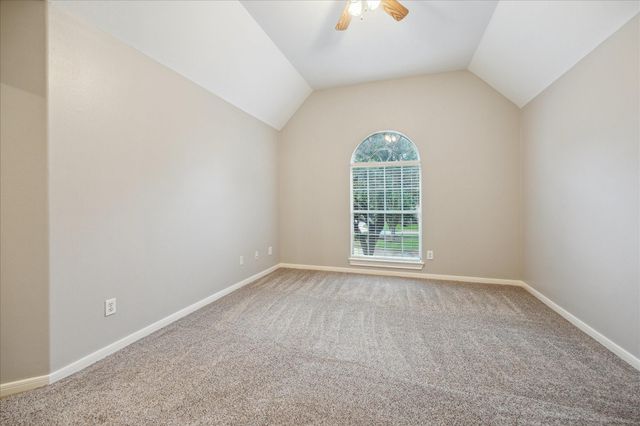 1766 Lakeside Enclave Drive, Houston, TX 77077