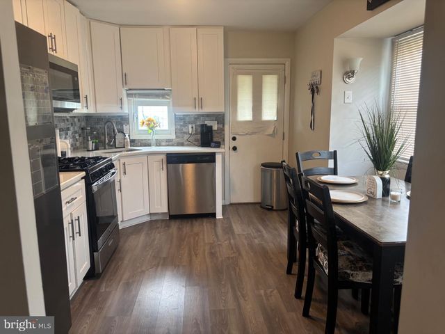 4 ALEXANDER, Wenonah, NJ 08090