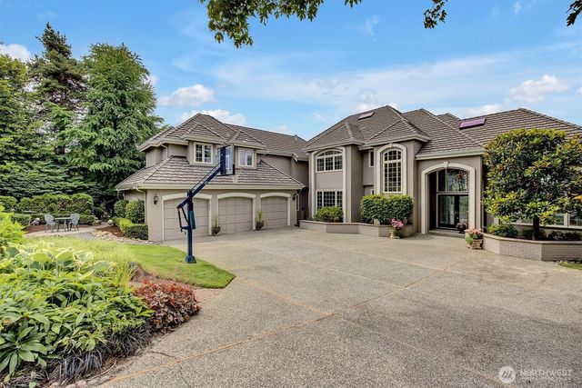 13935 209th Avenue NE, Woodinville, WA 98077