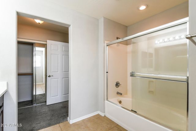 451 S HAWES Road 18, Mesa, AZ 85208