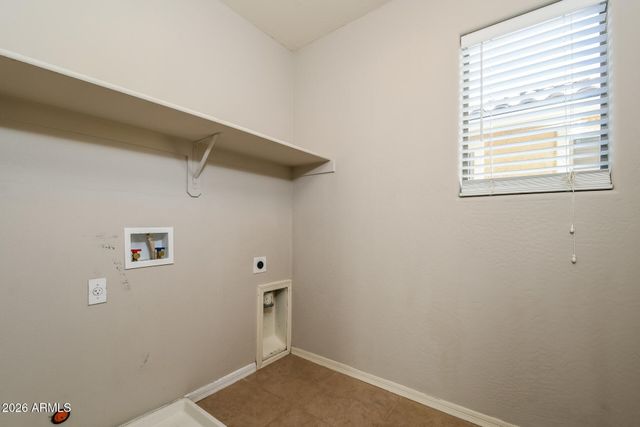 451 S HAWES Road 18, Mesa, AZ 85208