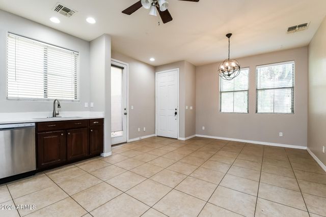 451 S HAWES Road 18, Mesa, AZ 85208