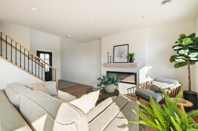 6289 86th Avenue S, Horace, ND 58047