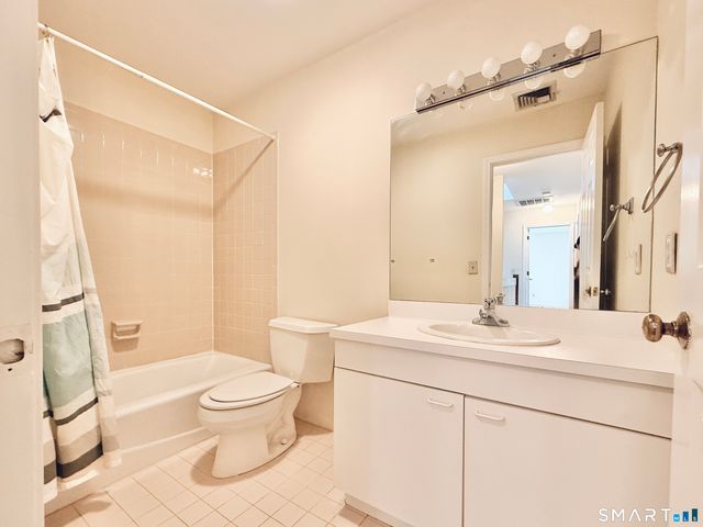 1400 Bedford Street 11, Stamford, CT 06905