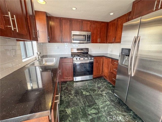 665 W 24th Street 208, San Pedro (los Angeles), CA 90731