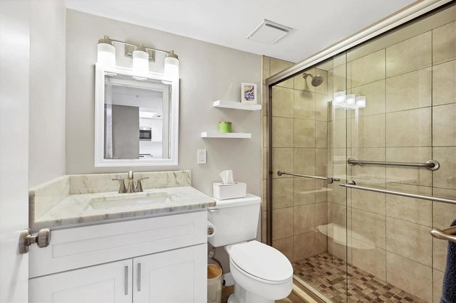 3041 QUAIL HOLLOW 27, Sarasota, FL 34235