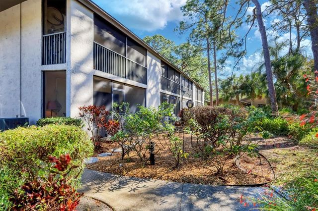 3041 QUAIL HOLLOW 27, Sarasota, FL 34235