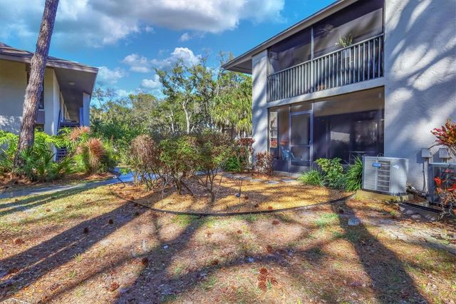 3041 QUAIL HOLLOW 27, Sarasota, FL 34235