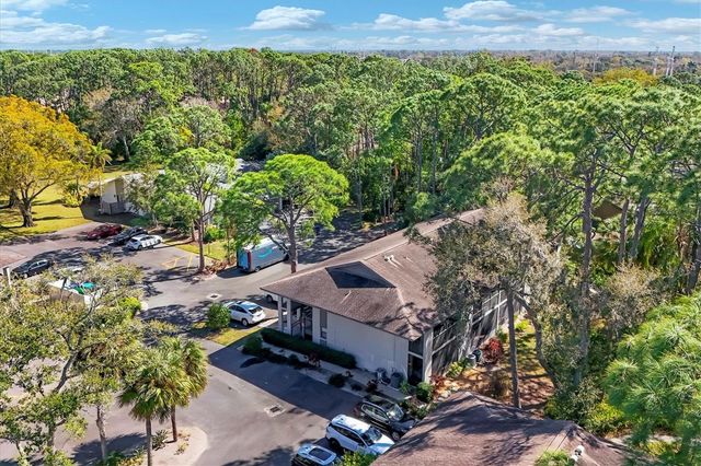 3041 QUAIL HOLLOW 27, Sarasota, FL 34235