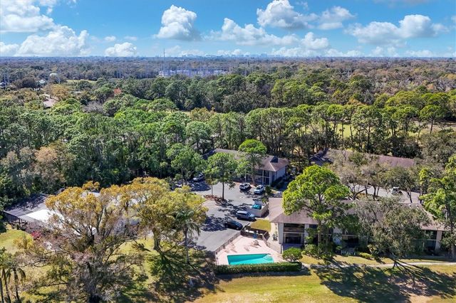 3041 QUAIL HOLLOW 27, Sarasota, FL 34235