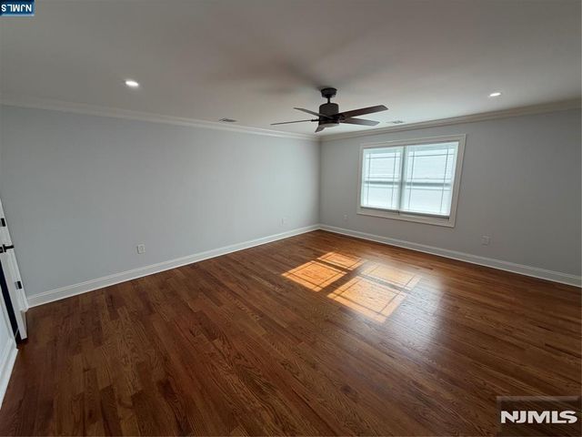 332 Kipp Avenue, Elmwood Park, NJ 07407