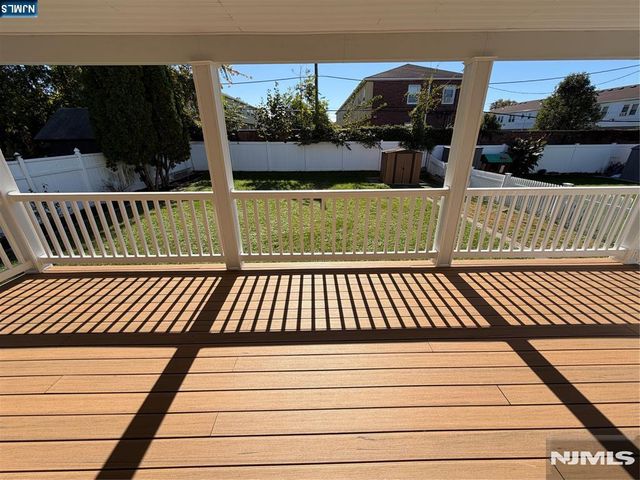 332 Kipp Avenue, Elmwood Park, NJ 07407