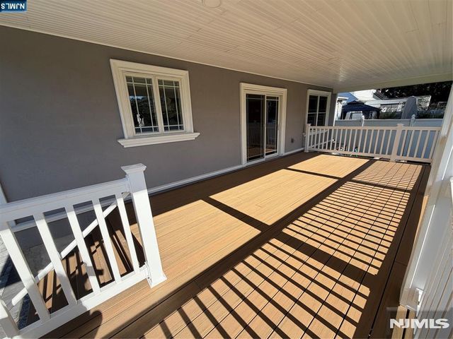 332 Kipp Avenue, Elmwood Park, NJ 07407
