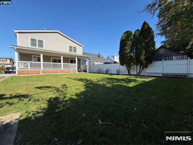 332 Kipp Avenue, Elmwood Park, NJ 07407