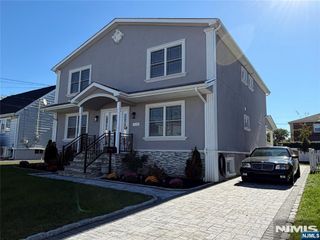 332 Kipp Avenue, Elmwood Park, NJ 07407
