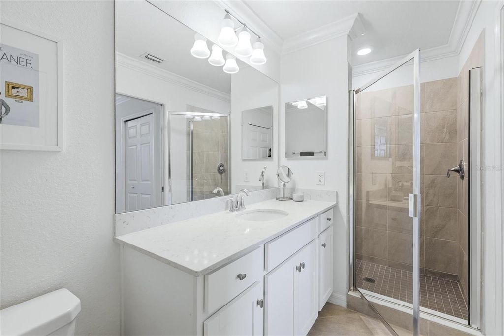 Image 27 of property listing at 17626 GAWTHROP DRIVE 208, Bradenton, FL 34211