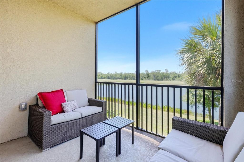 Image 29 of property listing at 17626 GAWTHROP DRIVE 208, Bradenton, FL 34211