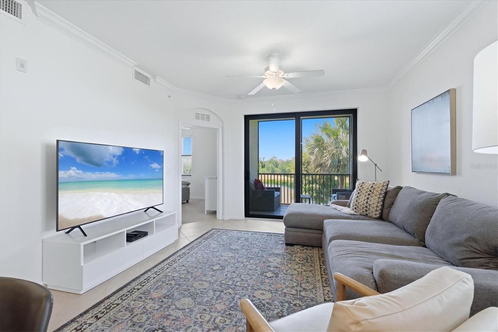 Image 5 of property listing at 17626 GAWTHROP DRIVE 208, Bradenton, FL 34211