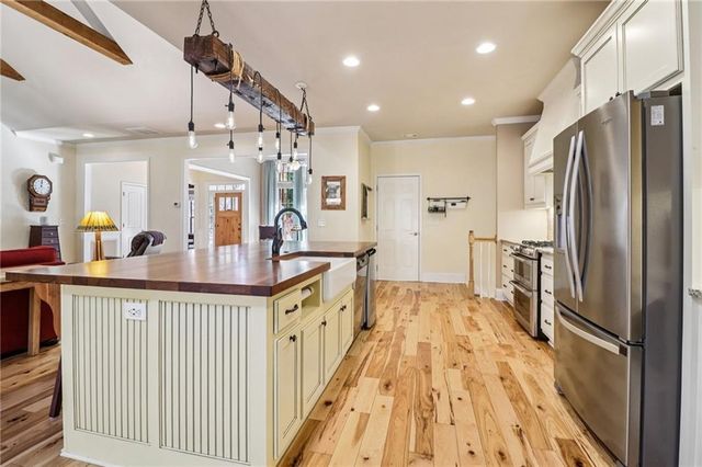 2007 Eagles Ridge, Waleska, GA 30183