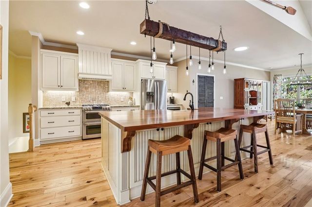 2007 Eagles Ridge, Waleska, GA 30183