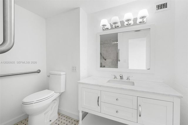 800 West Ave 527, Miami Beach, FL 33139
