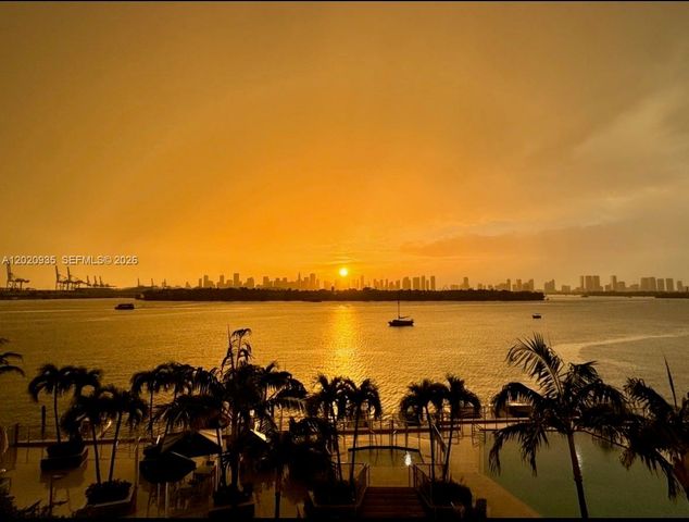 800 West Ave 527, Miami Beach, FL 33139