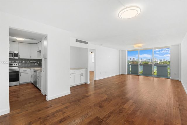 800 West Ave 527, Miami Beach, FL 33139