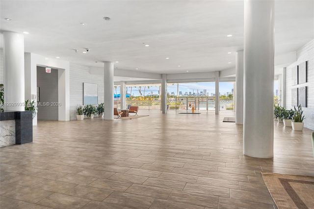 800 West Ave 527, Miami Beach, FL 33139