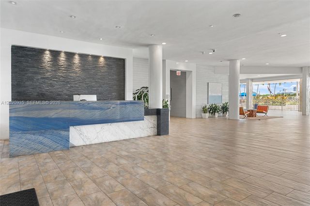 800 West Ave 527, Miami Beach, FL 33139