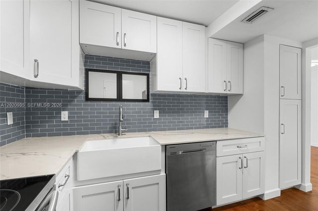 800 West Ave 527, Miami Beach, FL 33139
