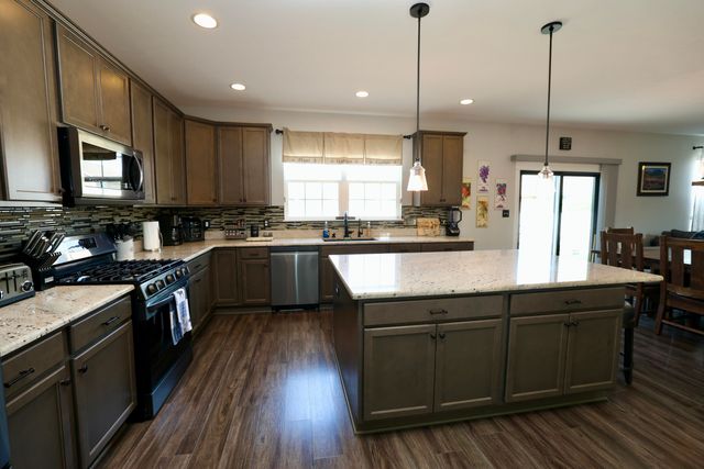 10052 Pearwood Drive, St. John, IN 46373