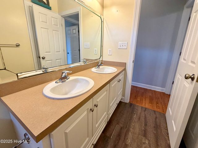 207 Dogwood Estates Lane, Goldsboro, NC 27534