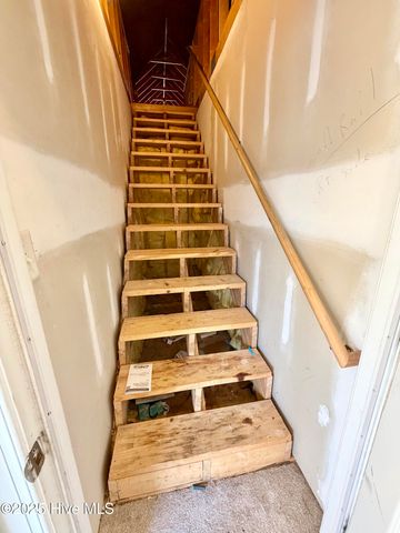 207 Dogwood Estates Lane, Goldsboro, NC 27534