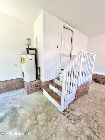 207 Dogwood Estates Lane, Goldsboro, NC 27534