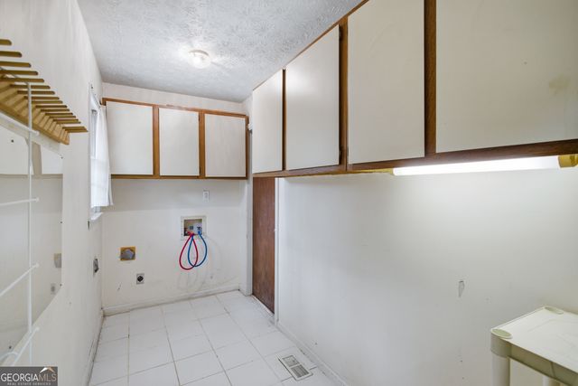 408 Willow Creek Road, Fairburn, GA 30213