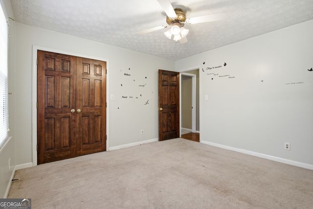 408 Willow Creek Road, Fairburn, GA 30213