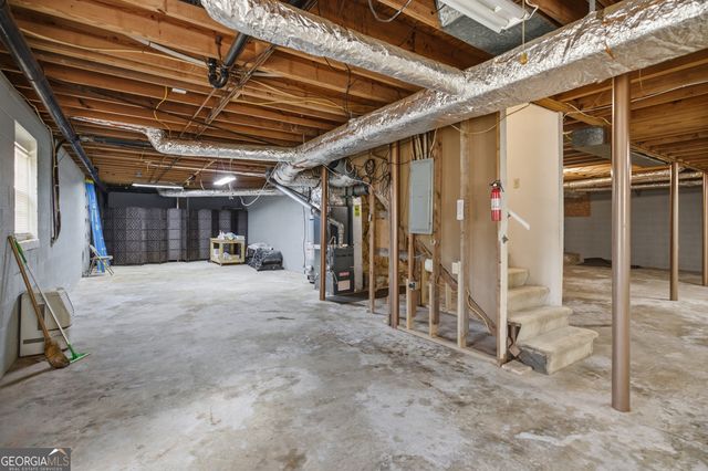 408 Willow Creek Road, Fairburn, GA 30213