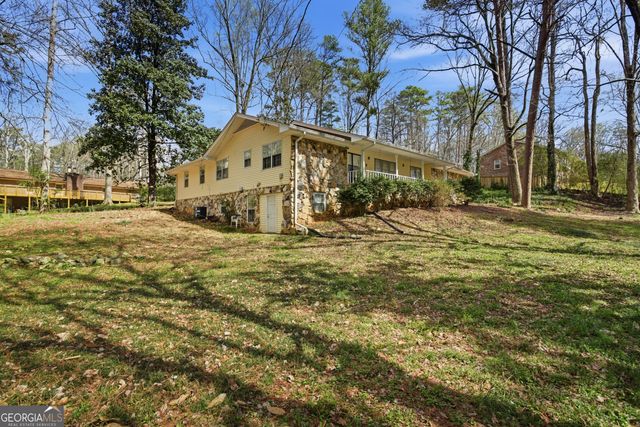 408 Willow Creek Road, Fairburn, GA 30213