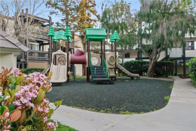 8650 Gulana C1056, Playa Del Rey, CA 90293