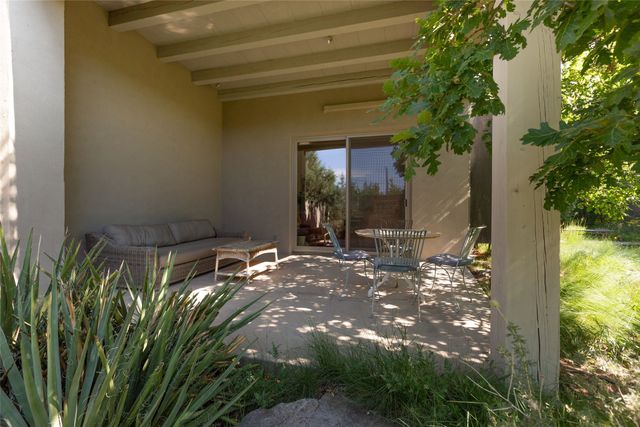 1291 Cerro Gordo Road, Santa Fe, NM 87501