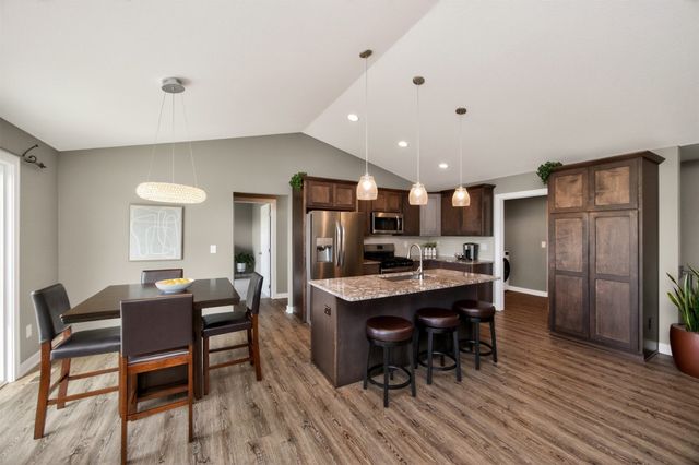 614 11th Avenue, Slater, IA 50244