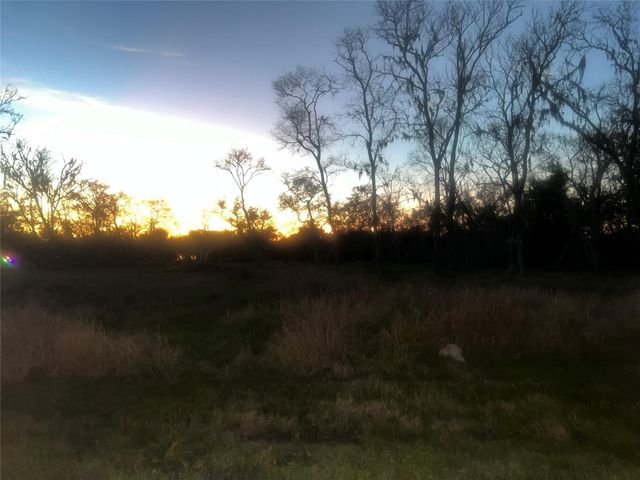 32602 Bayou Bend, Richwood, TX 77515